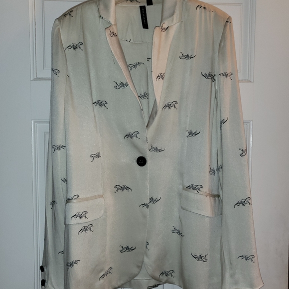 Ltd Edition tiger print satin jacket xs - Picture 2 of 5
